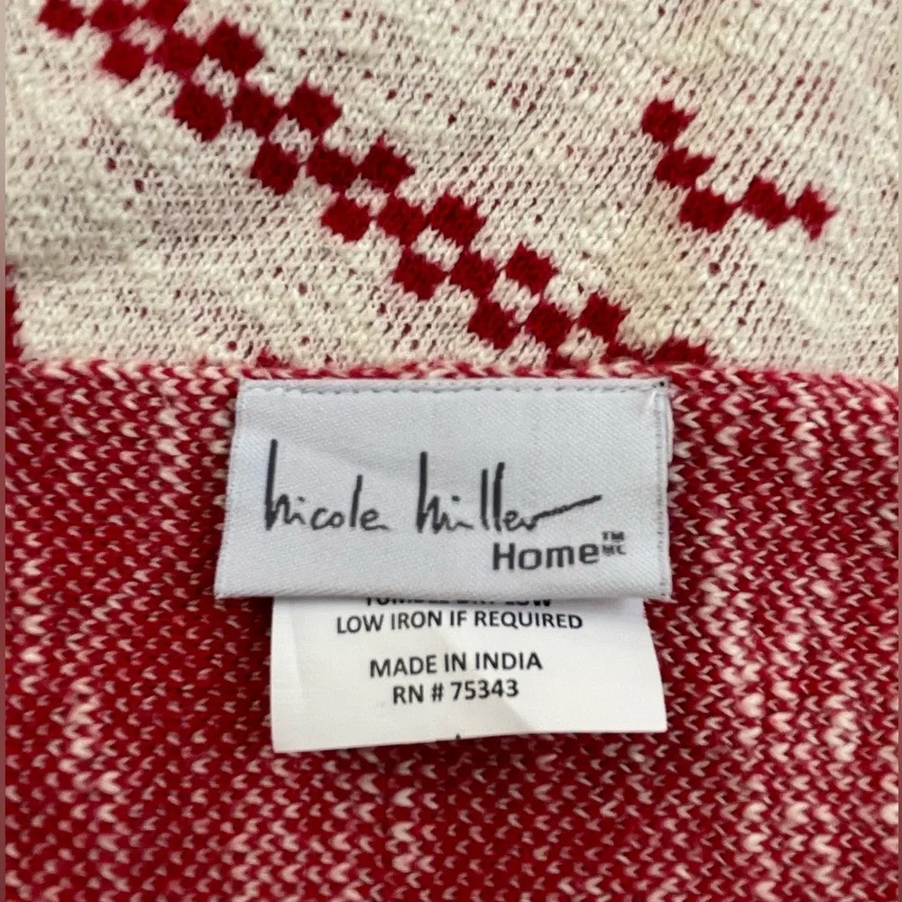 Nicole Miller throw blanket home red white fair isle snowflakes winter Christmas